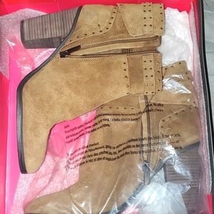 Vince Camuto Faythes Ankle Boot New